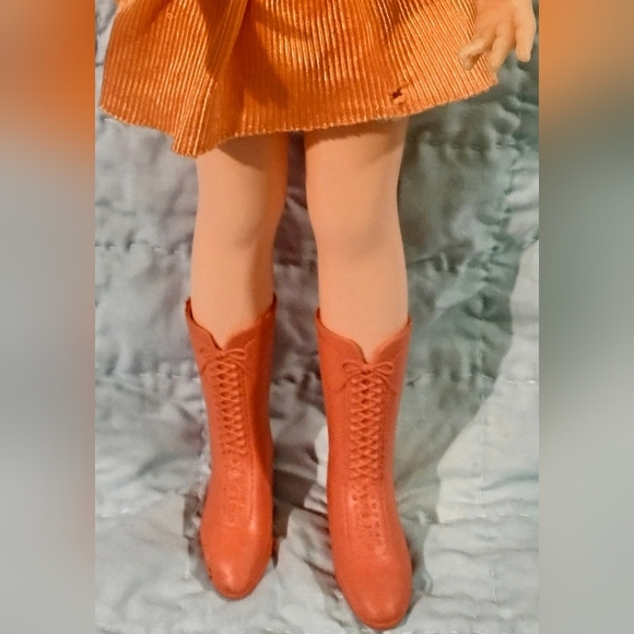 Original Chrissy Turn Around Doll - Picture 4 of 6